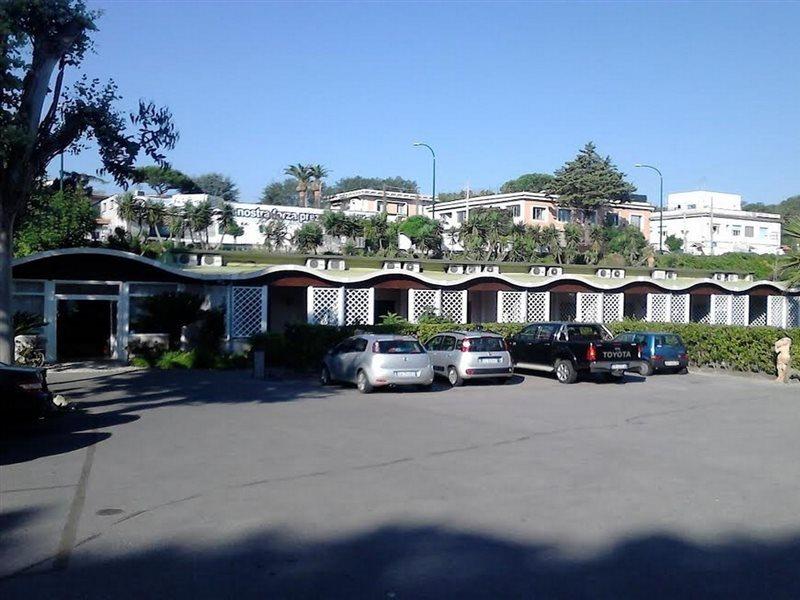 Hotel Federico II เนเปิลส์ ภายนอก รูปภาพ