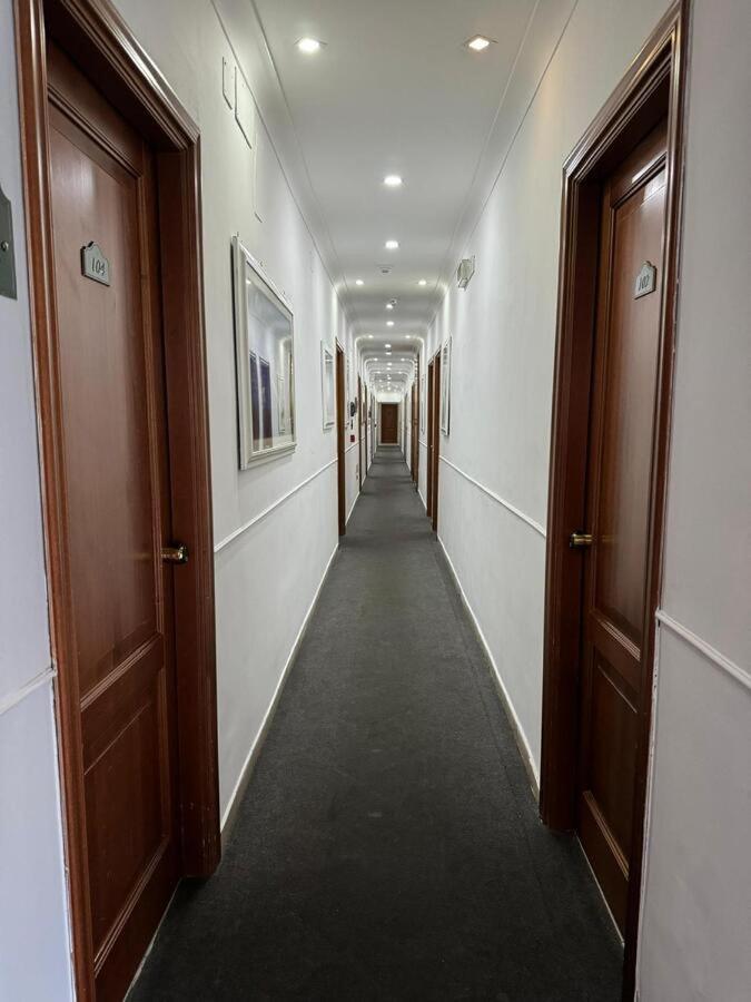 Hotel Federico II เนเปิลส์ ภายนอก รูปภาพ