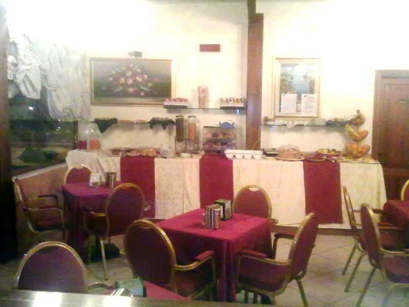 Hotel Federico II เนเปิลส์ ภายนอก รูปภาพ