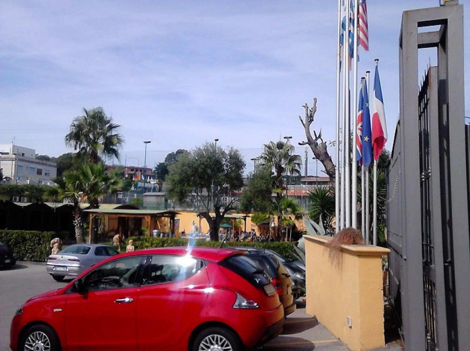 Hotel Federico II เนเปิลส์ ภายนอก รูปภาพ