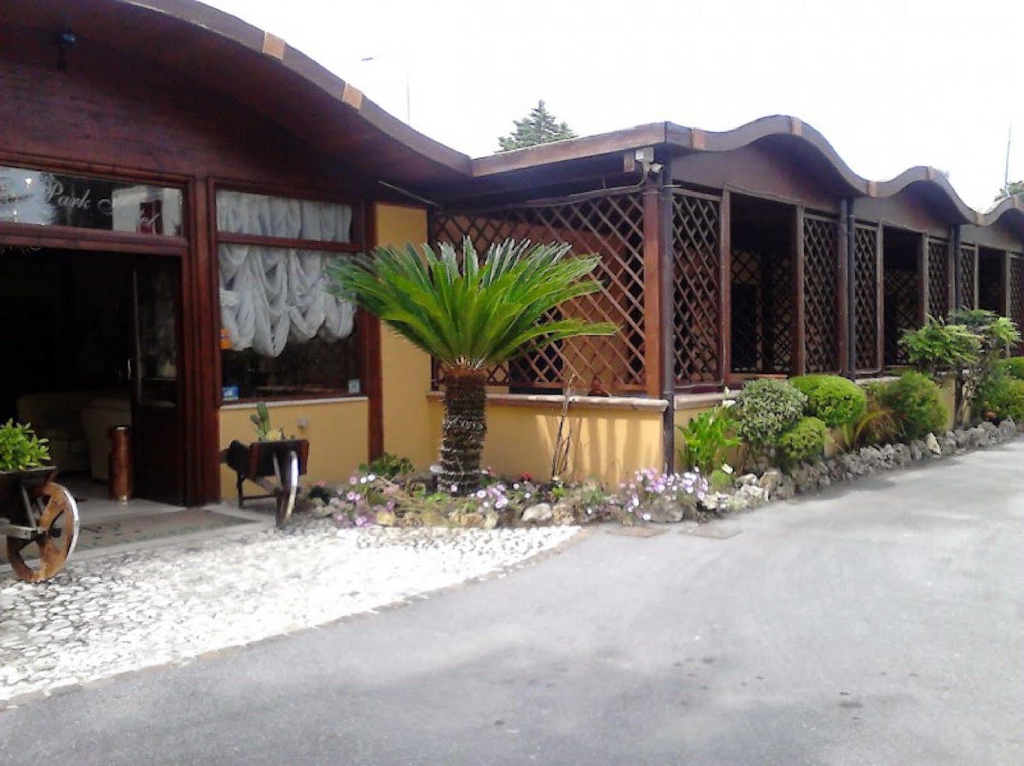 Hotel Federico II เนเปิลส์ ภายนอก รูปภาพ