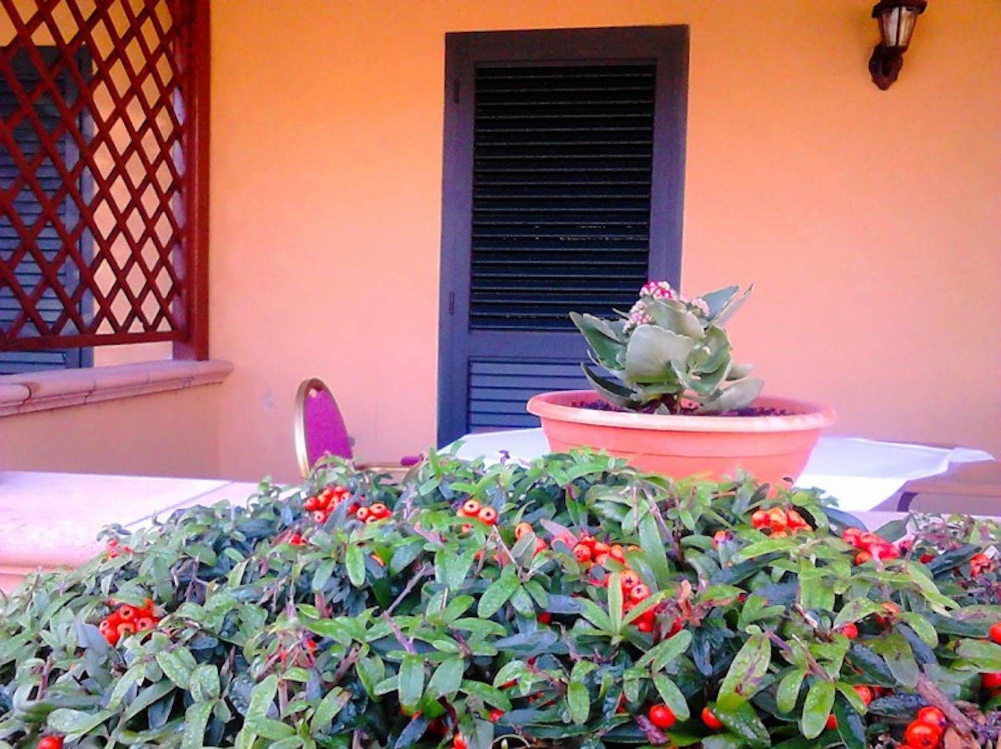 Hotel Federico II เนเปิลส์ ภายนอก รูปภาพ